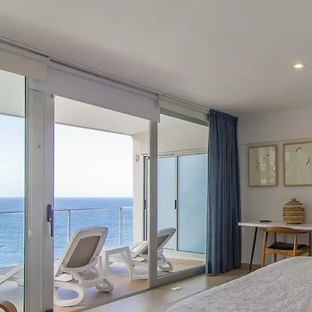 Superior In Front Of The Sea *
